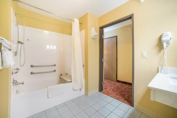 Standard Room, 2 Double Beds, Non Smoking