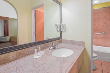 Standard Room, 2 Queen Beds