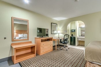 Standard Room, 1 King Bed, Smoking