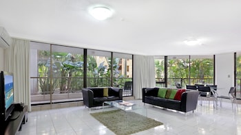 3 Bedroom Ground Floor Apartment