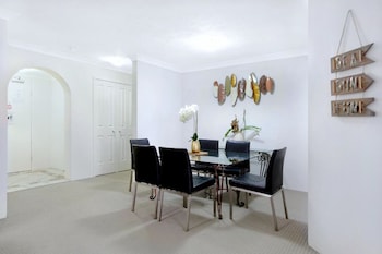 2 Bedroom Ocean View Apartment