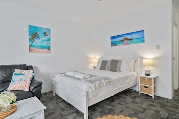 Pool View Suite