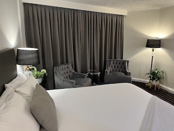 Superior Room, 1 King Bed