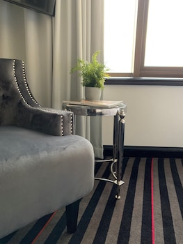 Superior Room, 1 King Bed