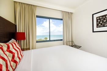 Room, Harbor View