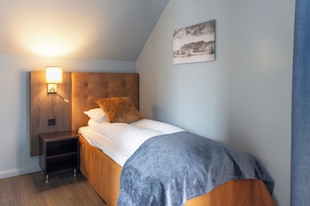 Single Room (Compact)
