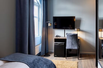 Single Room (Compact)