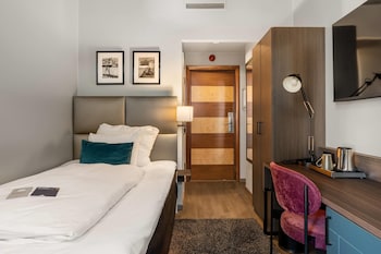 Single Room (Compact)