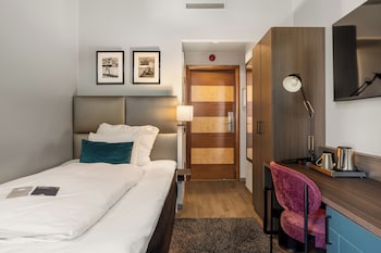 Single Room (Compact)