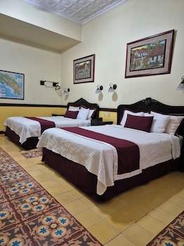 Deluxe Queen Room with Two Queen Beds - Upstairs