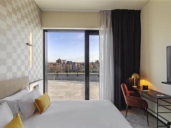 Privilege, Room, 1 King Bed, Terrace, River View