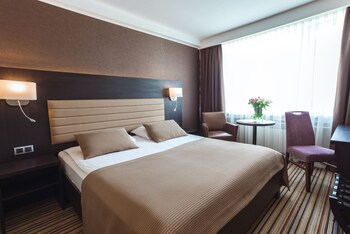 Premier Room