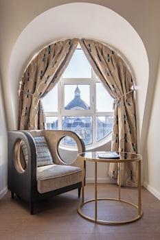 Junior Suite, City View