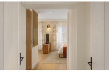 Privilege Room
