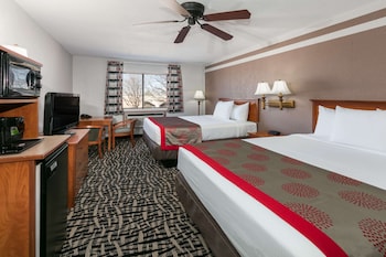 Room, 2 Queen Beds, Non Smoking