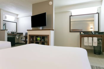 Room (2 Double Beds & Sofa Bed, High Floor)