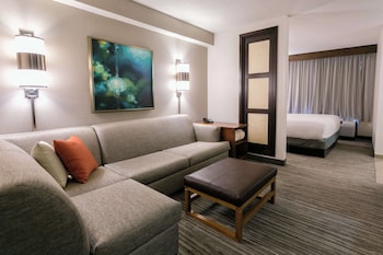 Room, 1 King Bed with Sofa bed (High Floor)