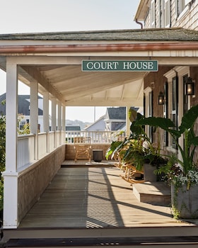 Suite, 2 Bedrooms (Court House Bunk)