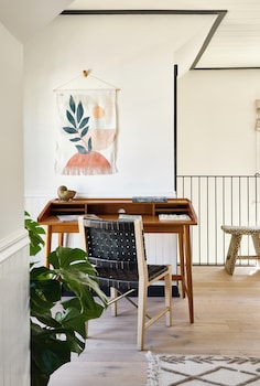 Studio Suite (Carriage House)