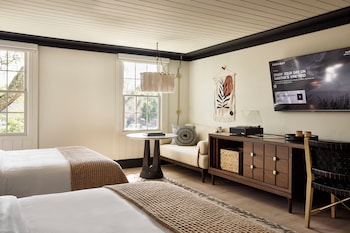 Room, 2 Queen Beds (Kelley House)