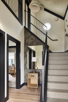 Suite, 2 Bedrooms, Kitchen (Wheel House)