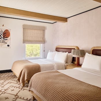 Suite, 2 Bedrooms (Chappy House)