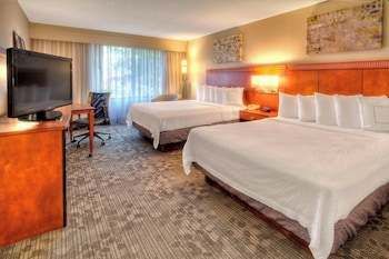 Room, 2 Queen Beds, Hearing Accessible