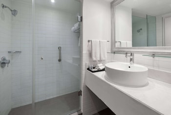 Family Suite, 2 Queen Beds, Non Smoking