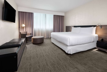 Junior Suite, 1 King Bed, Non Smoking