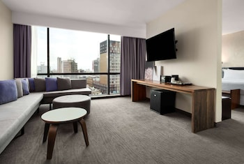 Junior Suite, 1 King Bed, Non Smoking