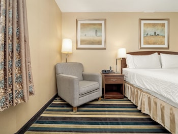 Standard Room, 1 King Bed