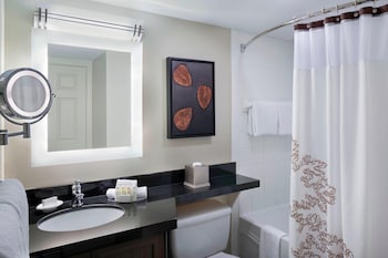 Room, 1 Bedroom, Fireplace