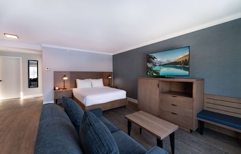 Suite, 2 Queen Beds, Non Smoking, Kitchenette (Living Room;with Single Sofabed)