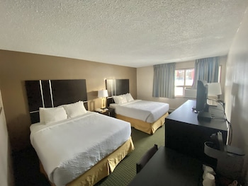 Room, 2 Queen Beds, Non Smoking