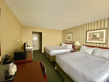 Suite, 2 Queen Beds, Non Smoking