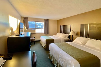 Suite, 2 Queen Beds, Non Smoking