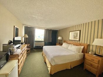 Room, 1 King Bed, Non Smoking, Balcony