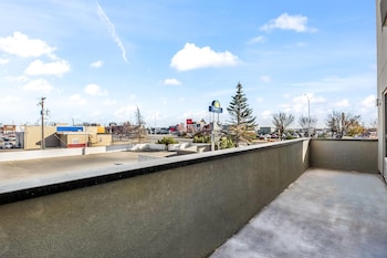 Studio Suite, 2 Queen Beds, Non Smoking, Balcony