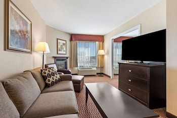 Suite, 1 King Bed, Non Smoking, Jetted Tub
