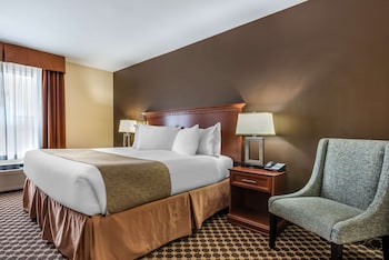 Suite, 1 Queen Bed, Non Smoking, Refrigerator & Microwave (with Sofabed)