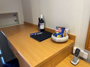 Executive Suite, Multiple Beds, Non Smoking, Kitchenette (with Sofabed)
