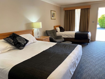 Superior Room, Multiple Beds, Non Smoking, Microwave