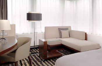 Deluxe Room, 1 King Bed