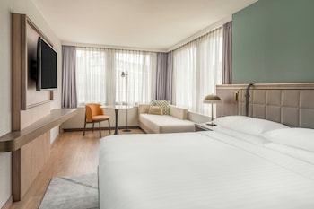 Superior Room, 1 King Bed (Main Building)