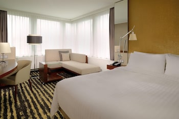 Deluxe Room, 1 King Bed
