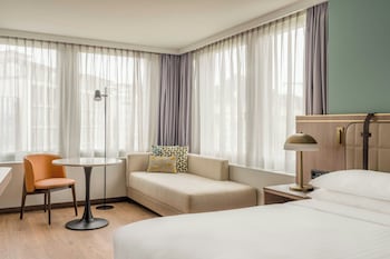 Superior Room, 1 King Bed (Main Building)