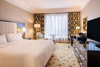Club Room, 1 Queen Bed