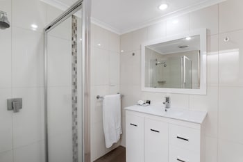 Family Room, Shared Bathroom