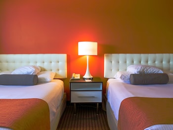 Room, 2 Queen Beds, Non Smoking