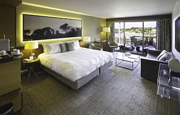 Exception, Sea View